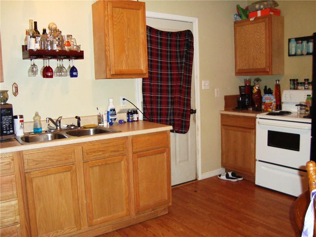 1203 Franklin Road Jackson Center, PA 16133 - Photo 9 of 11 Unit 1 Kitchen