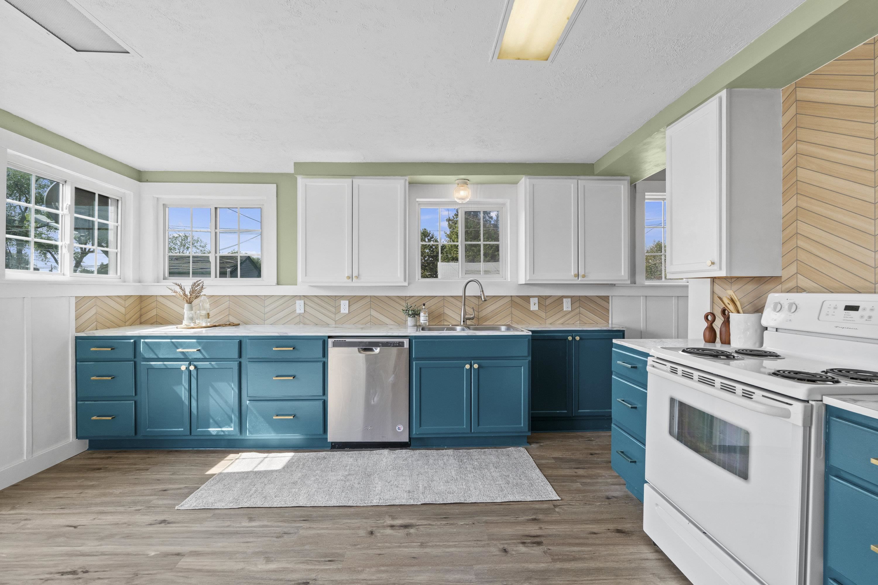 4711 North Stevens Street Spokane, WA 99205 - Photo 9 of 36