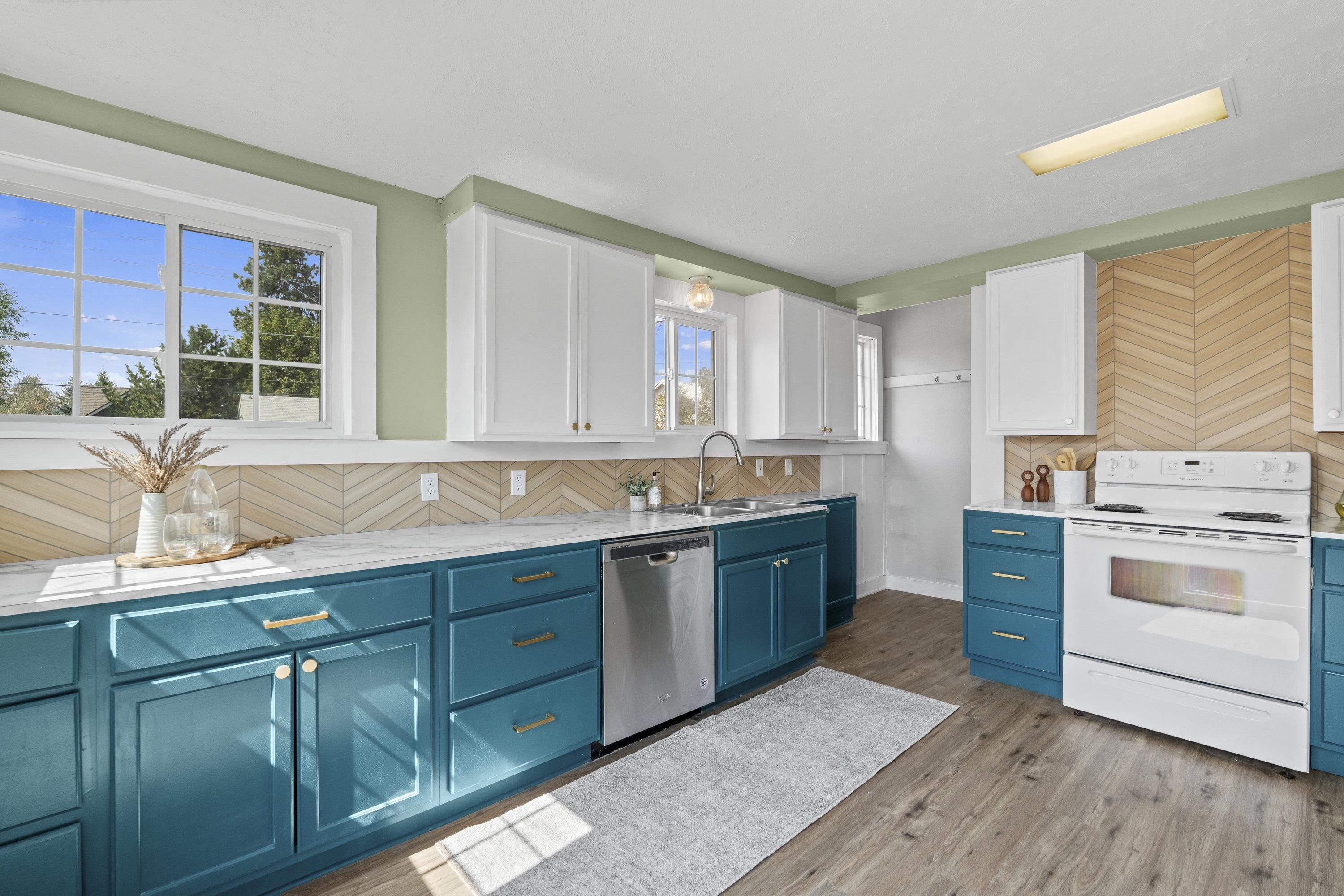 4711 North Stevens Street Spokane, WA 99205 - Photo 10 of 36