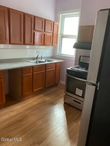 $1,900 | 361 Orange Street, Unit 1, Albany, NY 12206