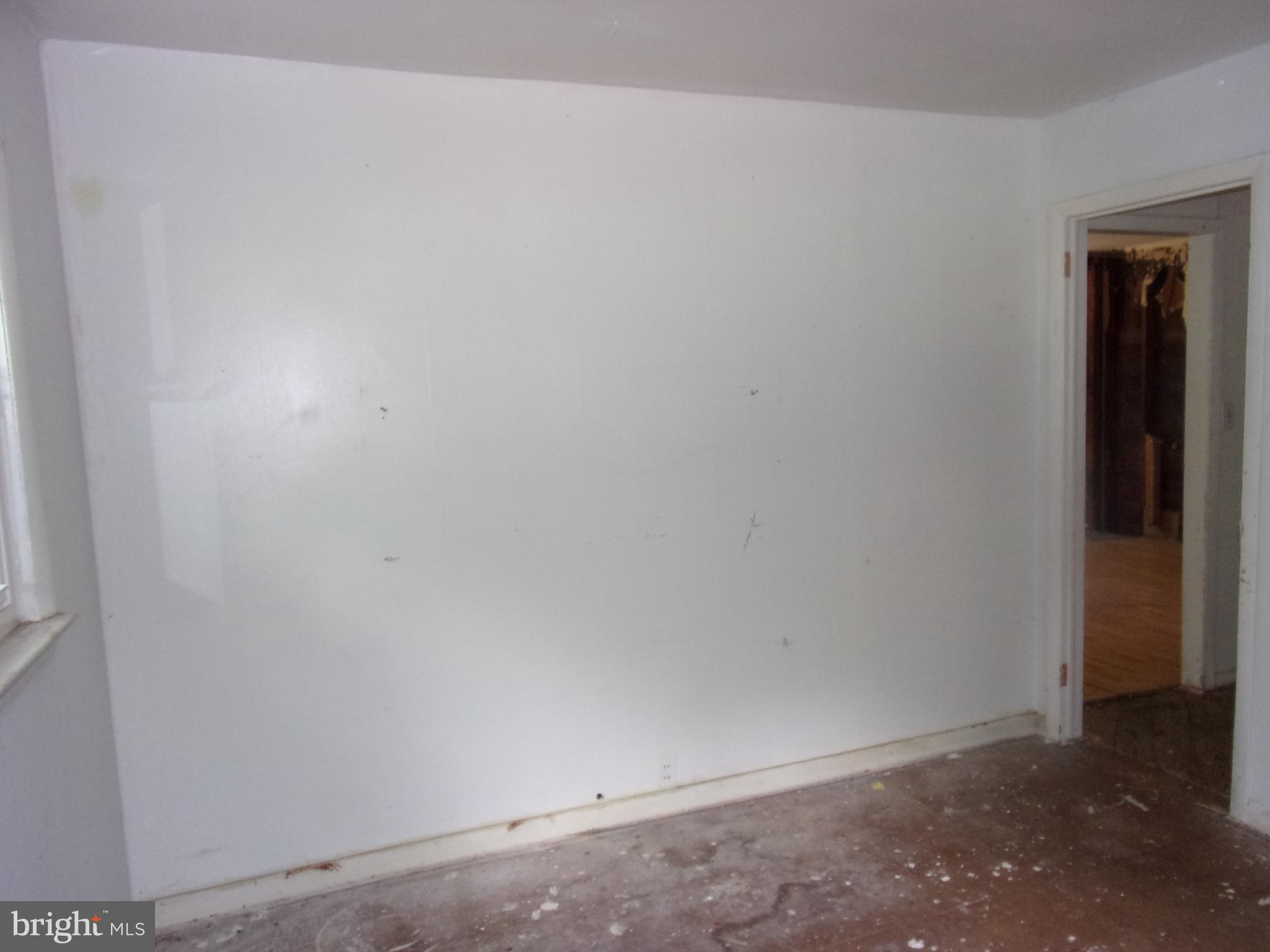 718 Fox Run Road Sewell, NJ 08080 - Photo 5 of 13 Bedroom
