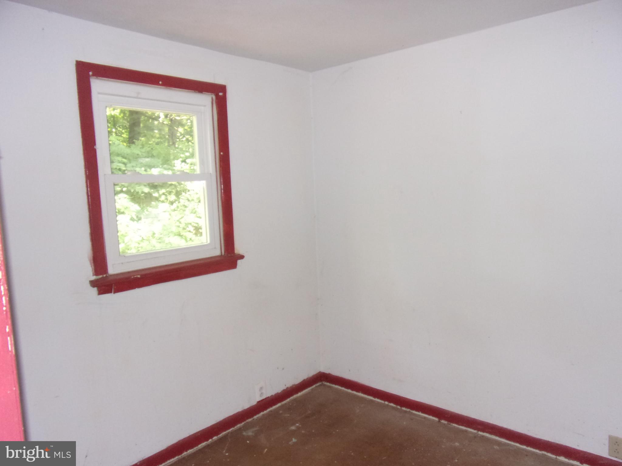 718 Fox Run Road Sewell, NJ 08080 - Photo 6 of 13 Bedroom