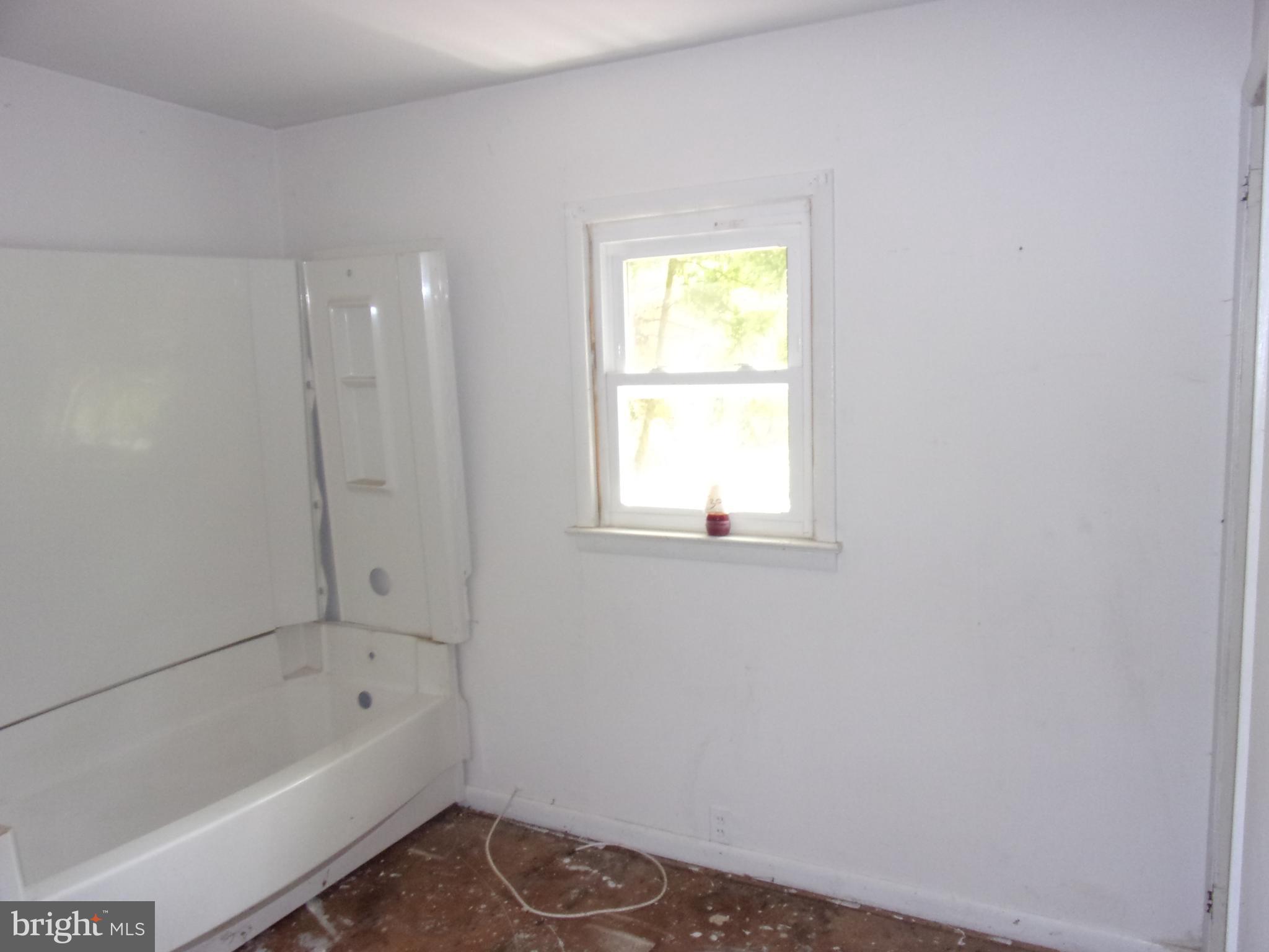 718 Fox Run Road Sewell, NJ 08080 - Photo 8 of 13 Bedroom