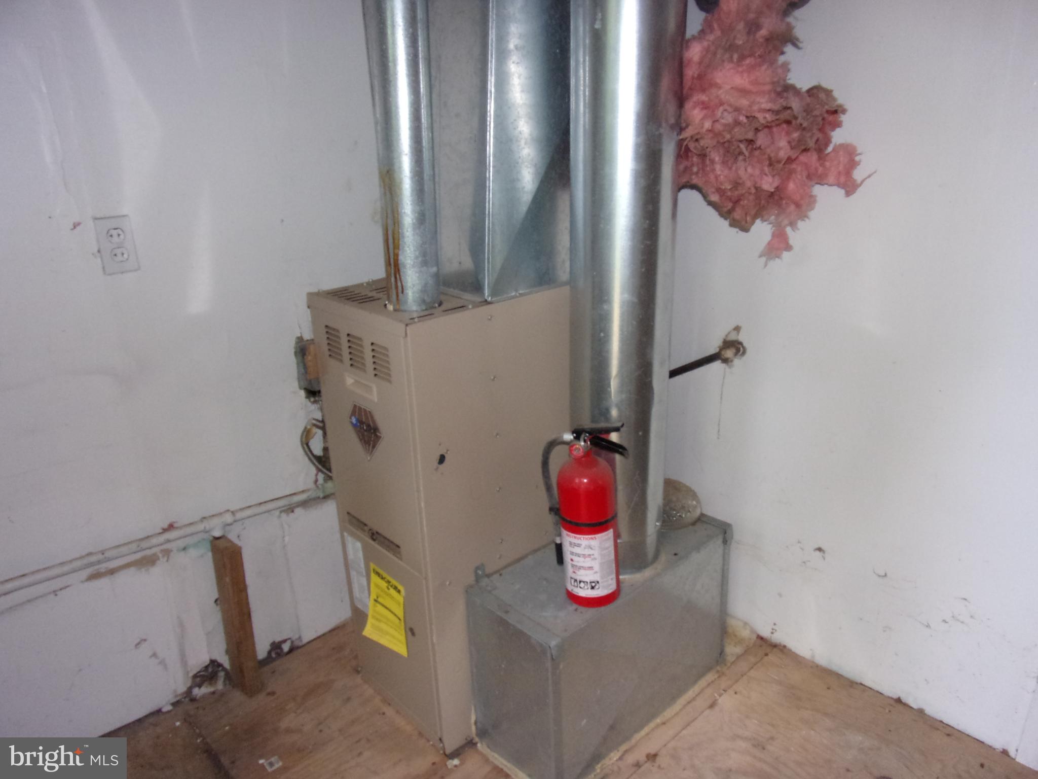 718 Fox Run Road Sewell, NJ 08080 - Photo 10 of 13 Mechanics