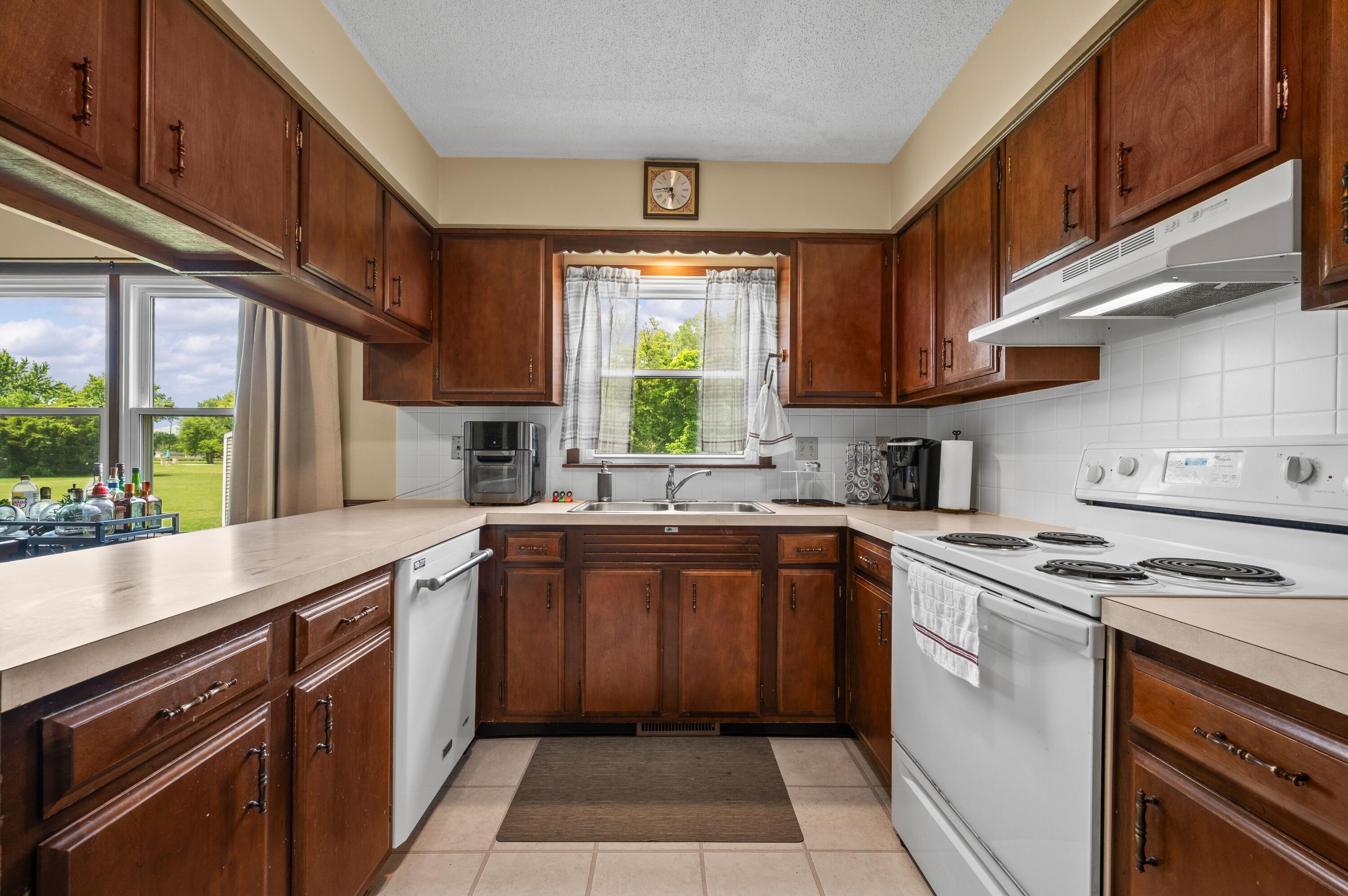 5640 Tilly Road St. Joseph, MI 49085 - Photo 36 of 58 12DSC_8438