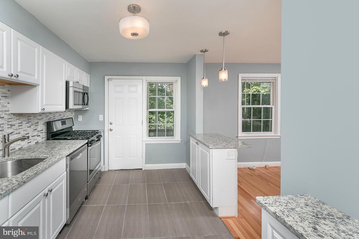 6206 Catalpha Road Baltimore, MD 21214 - Photo 15 of 30 Kitchen