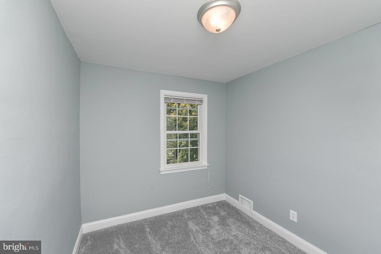 6206 Catalpha Road Baltimore, MD 21214 - Photo 19 of 30 Bedroom