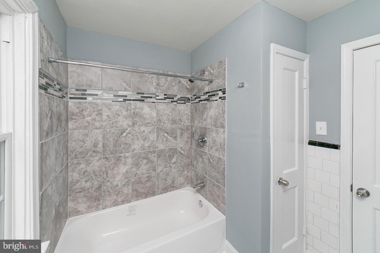 6206 Catalpha Road Baltimore, MD 21214 - Photo 23 of 30 Bath
