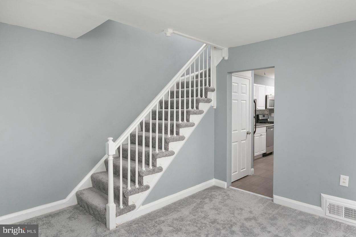 6206 Catalpha Road Baltimore, MD 21214 - Photo 7 of 30 Interior (General)
