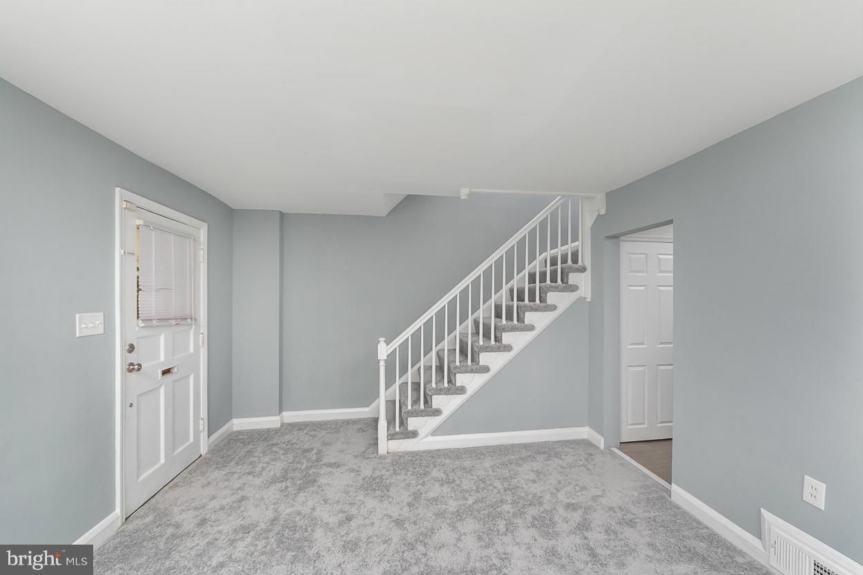 6206 Catalpha Road Baltimore, MD 21214 - Photo 8 of 30 Interior (General)