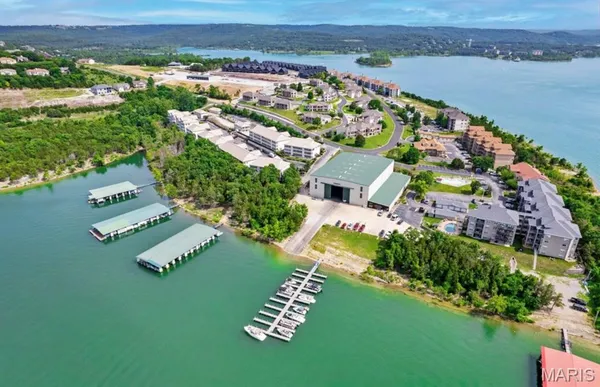 $259,900 | 135 Upper Emerald Bay Circle, Unit 6, Hollister, MO 65672