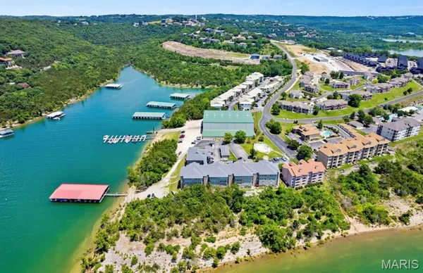 $259,900 | 135 Upper Emerald Bay Circle, Unit 6, Hollister, MO 65672