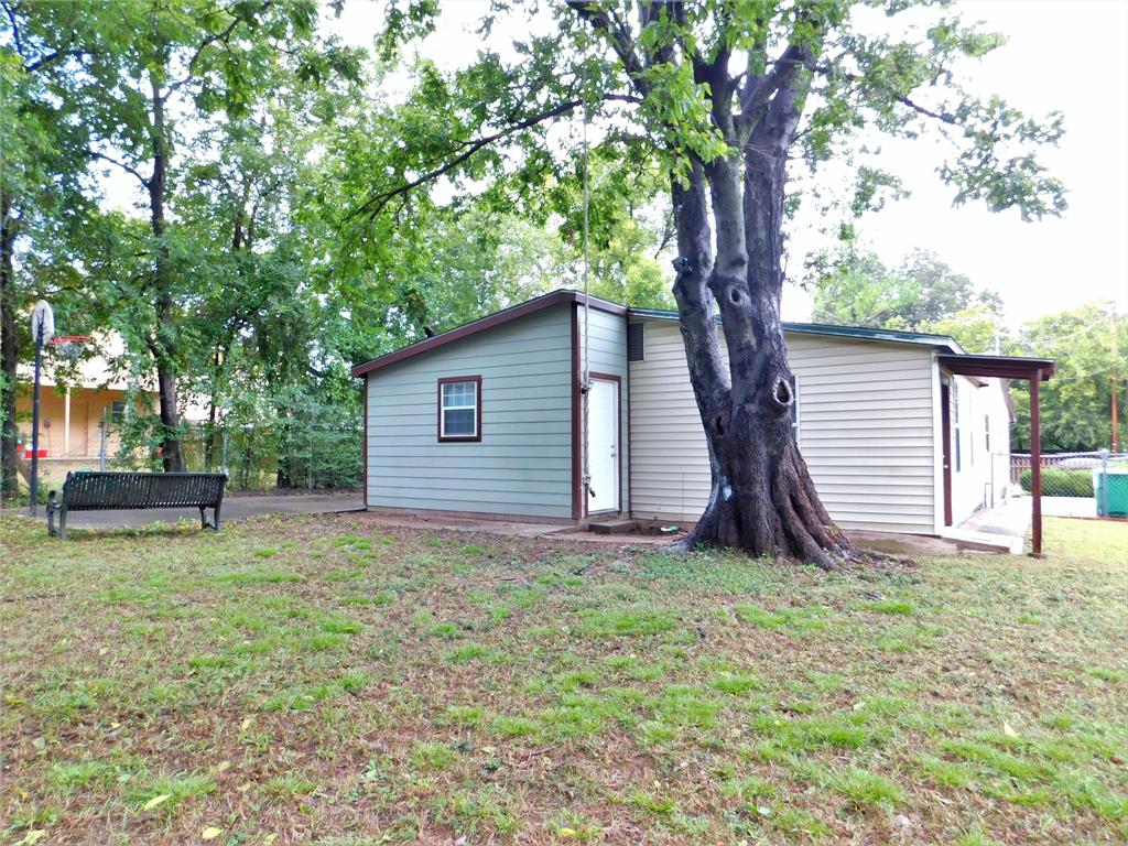 1007 West Collins Street Denton, TX 76201 - Photo 24 of 28