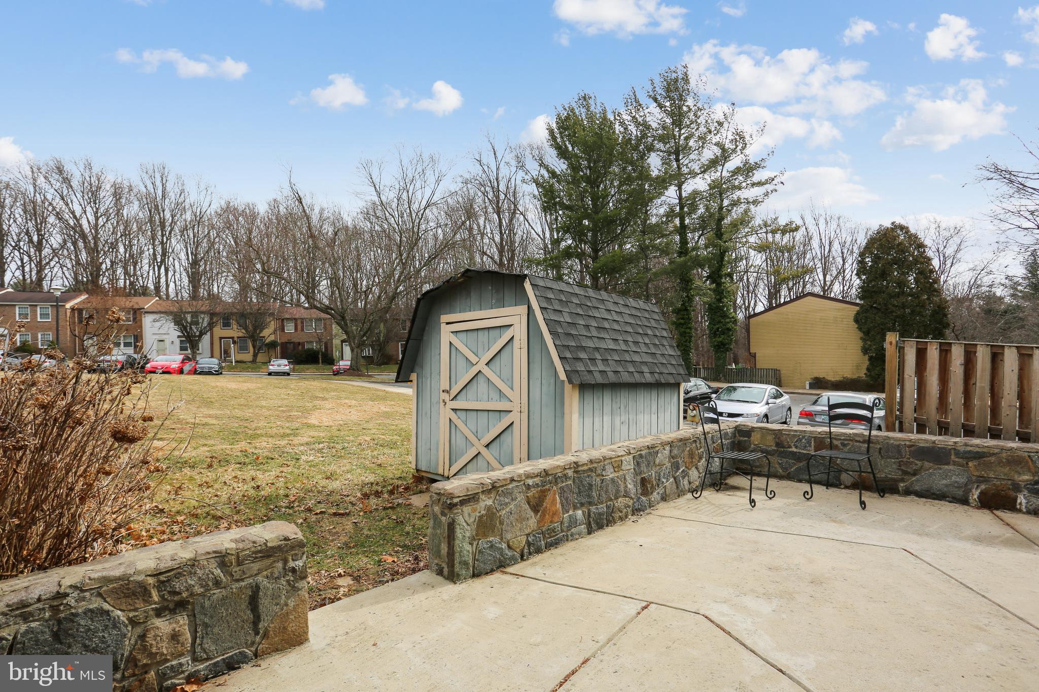 10414 Apple Ridge Road Gaithersburg, MD 20886 - Photo 36 of 48 Back elevation
