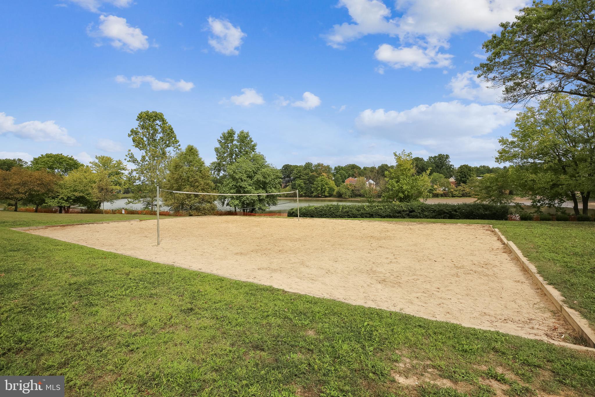 10414 Apple Ridge Road Gaithersburg, MD 20886 - Photo 42 of 48 Amenity - Lake Whetson Volleyball