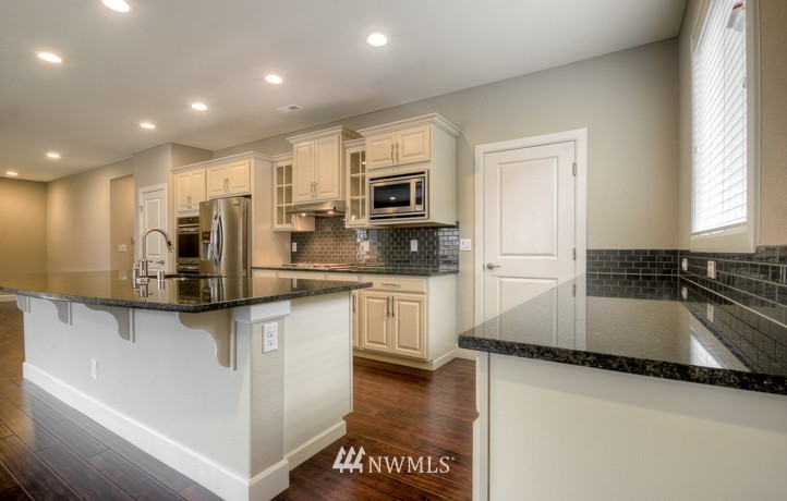 3930 187th Place Southeast, Unit 36 Bothell, WA 98012 - Photo 5 of 14 Gallery Image 5