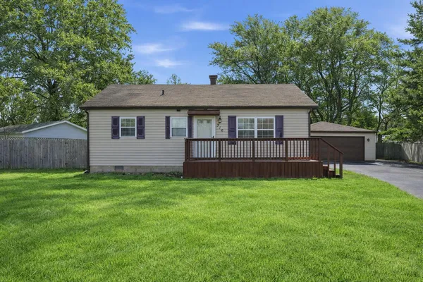 $249,900 | 316 Oak Circle, Crown Point, IN 46307