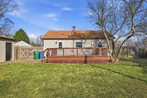 $249,900 | 316 Oak Circle, Crown Point, IN 46307