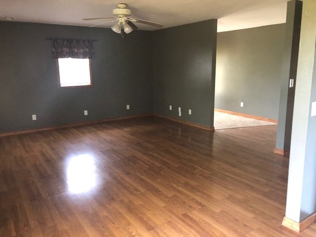 1569 Nelson Road Dixon, IL 61021 - Photo 10 of 17