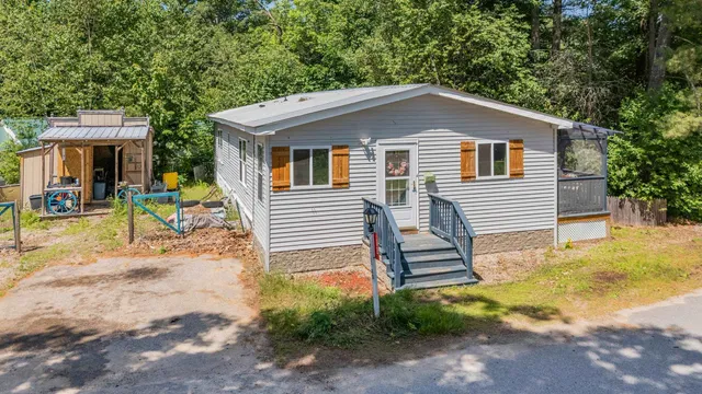 $130,000 | 12 Circle Road, Ossipee, NH 03814