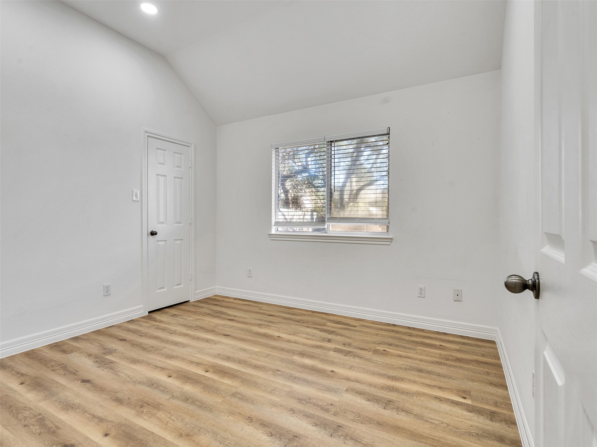 206 Doncaster Conroe, TX 77303 - Photo 23 of 38