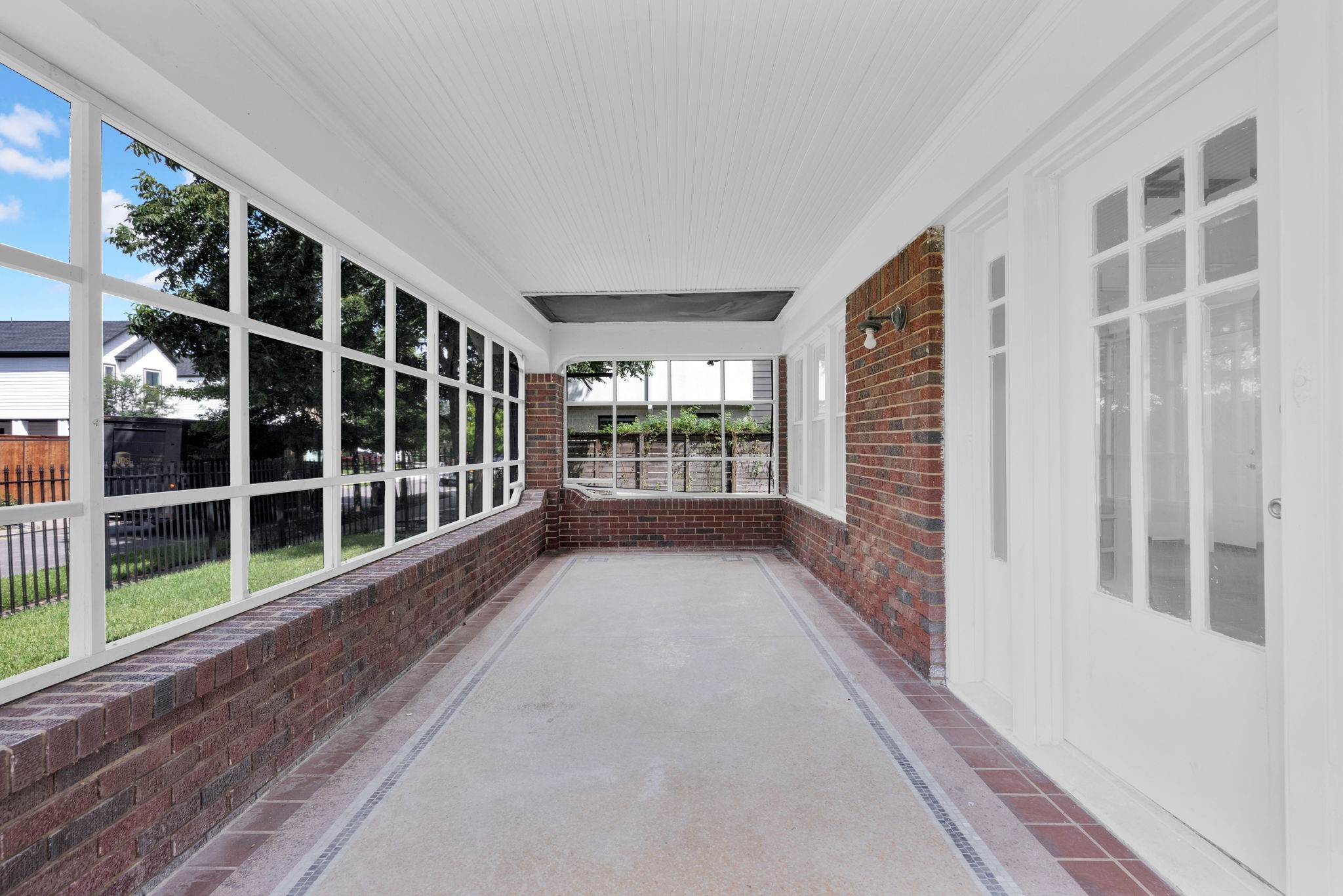 1702 Ruth Street Houston, TX 77004 - Photo 3 of 15 Gallery Image 3