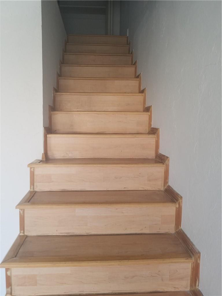 1300 West 53rd Street, Unit 7 Hialeah, FL 33012 - Photo 9 of 22 a view of entryway