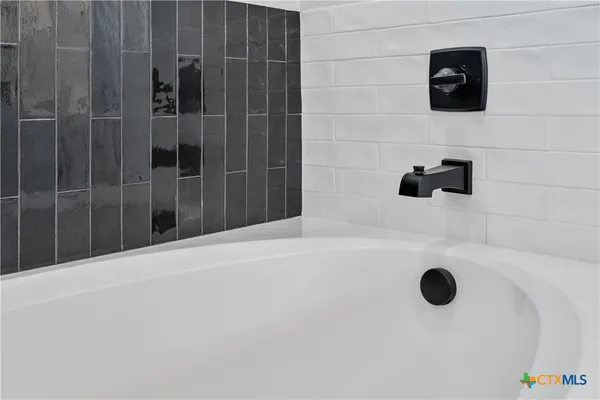 $359,900 | 210 Creek Plum Lane, Temple, TX 76502