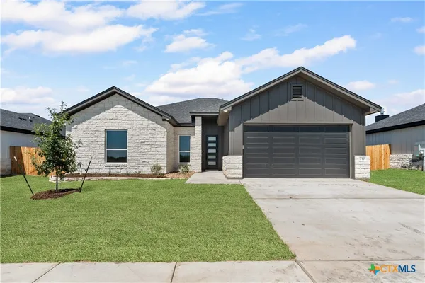 $359,900 | 210 Creek Plum Lane, Temple, TX 76502