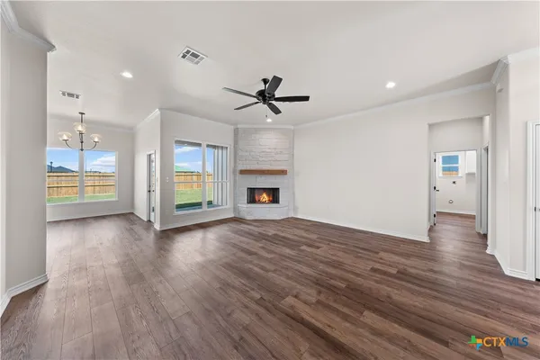 $359,900 | 210 Creek Plum Lane, Temple, TX 76502