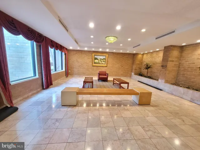 $1,850 | 3101 South Manchester Street, Unit 512, Falls Church, VA 22044