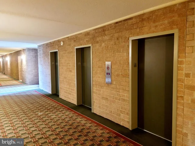 $1,850 | 3101 South Manchester Street, Unit 512, Falls Church, VA 22044