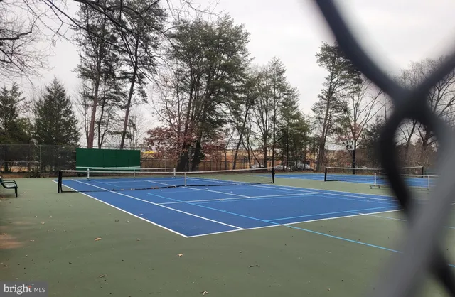 $1,850 | 3101 South Manchester Street, Unit 512, Falls Church, VA 22044