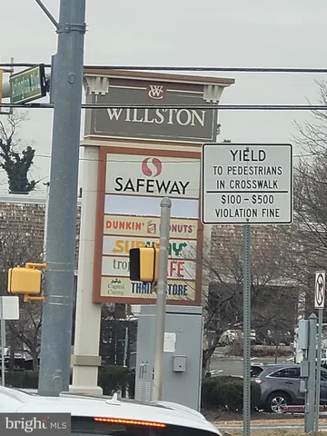 $1,850 | 3101 South Manchester Street, Unit 512, Falls Church, VA 22044