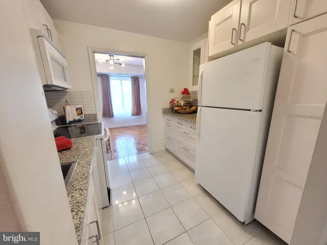 $1,850 | 3101 South Manchester Street, Unit 512, Falls Church, VA 22044