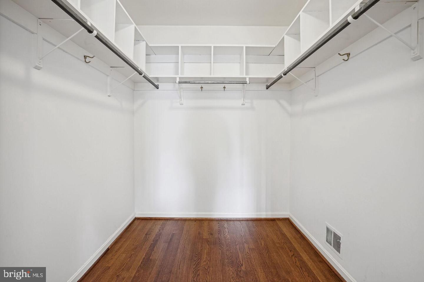 4800 Scarsdale Road Bethesda, MD 20816 - Photo 19 of 33 Walk-in closet