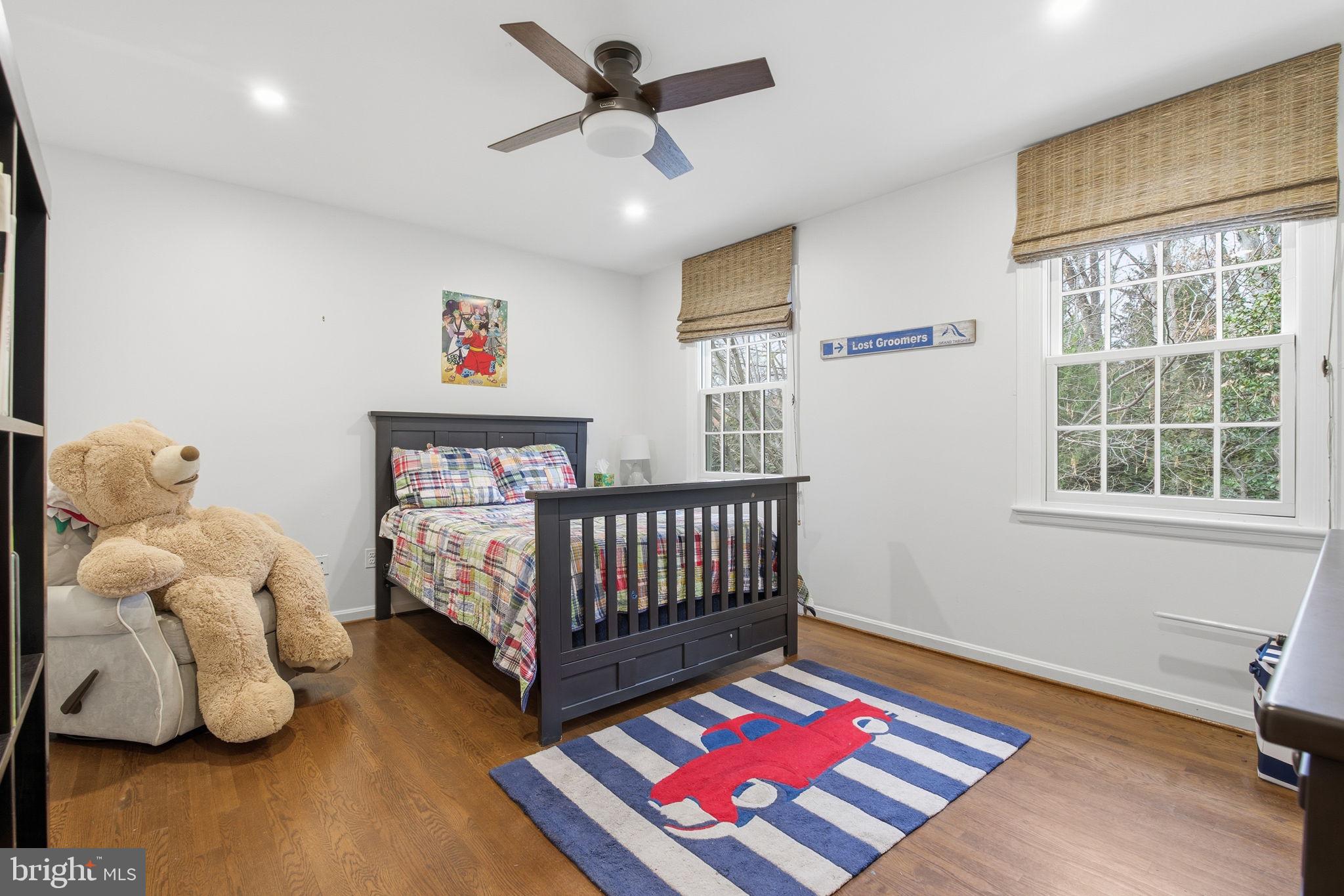 4800 Scarsdale Road Bethesda, MD 20816 - Photo 22 of 33 Bedroom 3