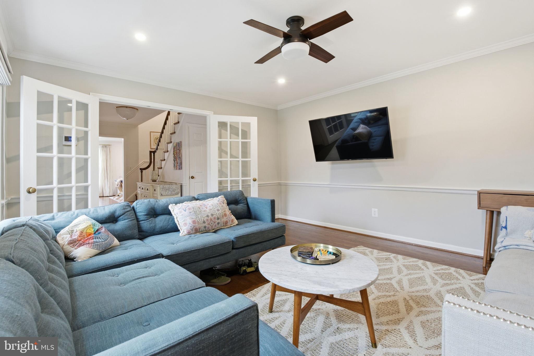 4800 Scarsdale Road Bethesda, MD 20816 - Photo 6 of 33 Family room