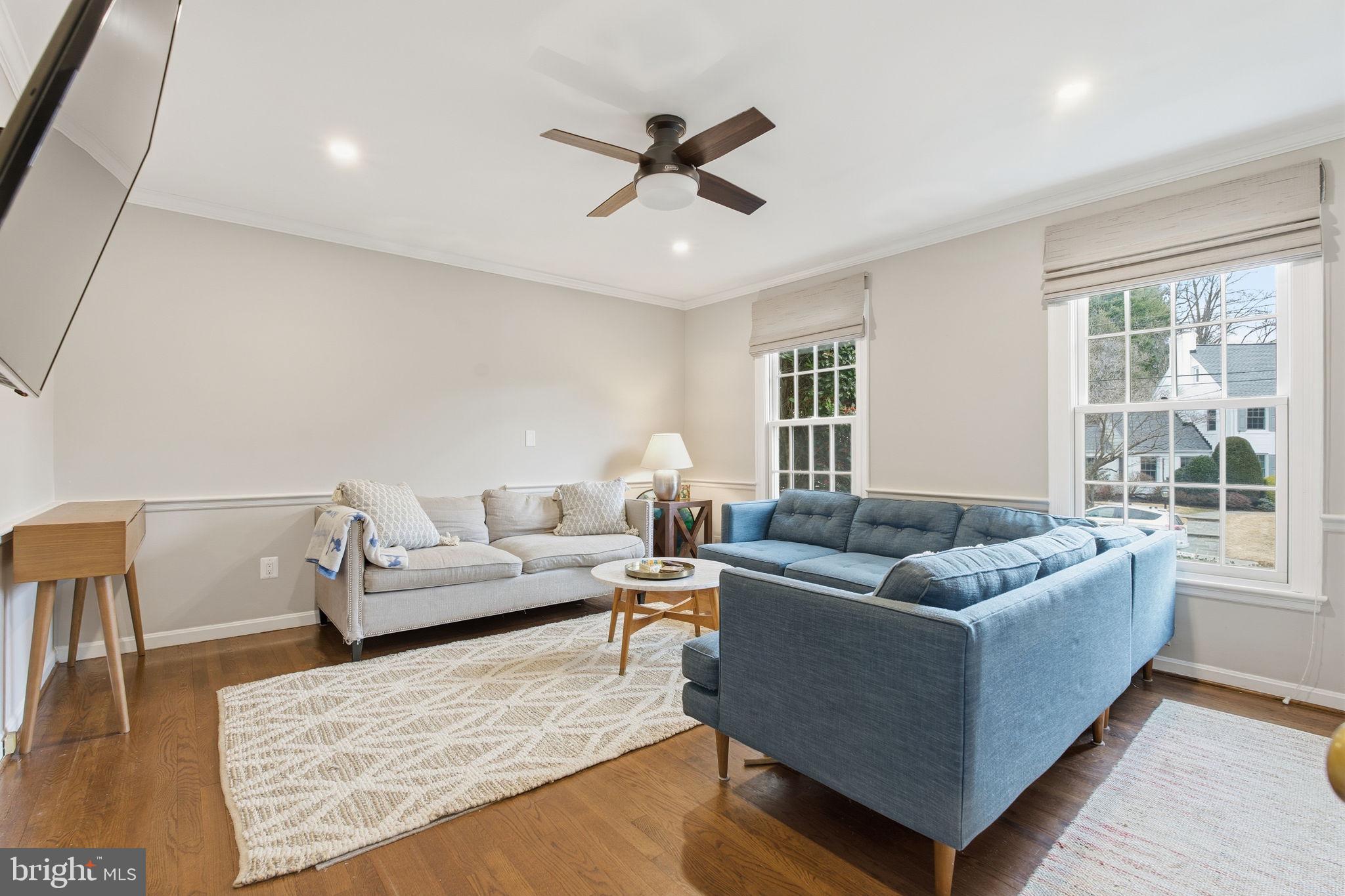 4800 Scarsdale Road Bethesda, MD 20816 - Photo 7 of 33 Family room