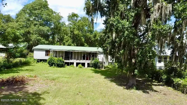 $135,000 | 126 Mirror Lake Drive, Interlachen, FL 32148