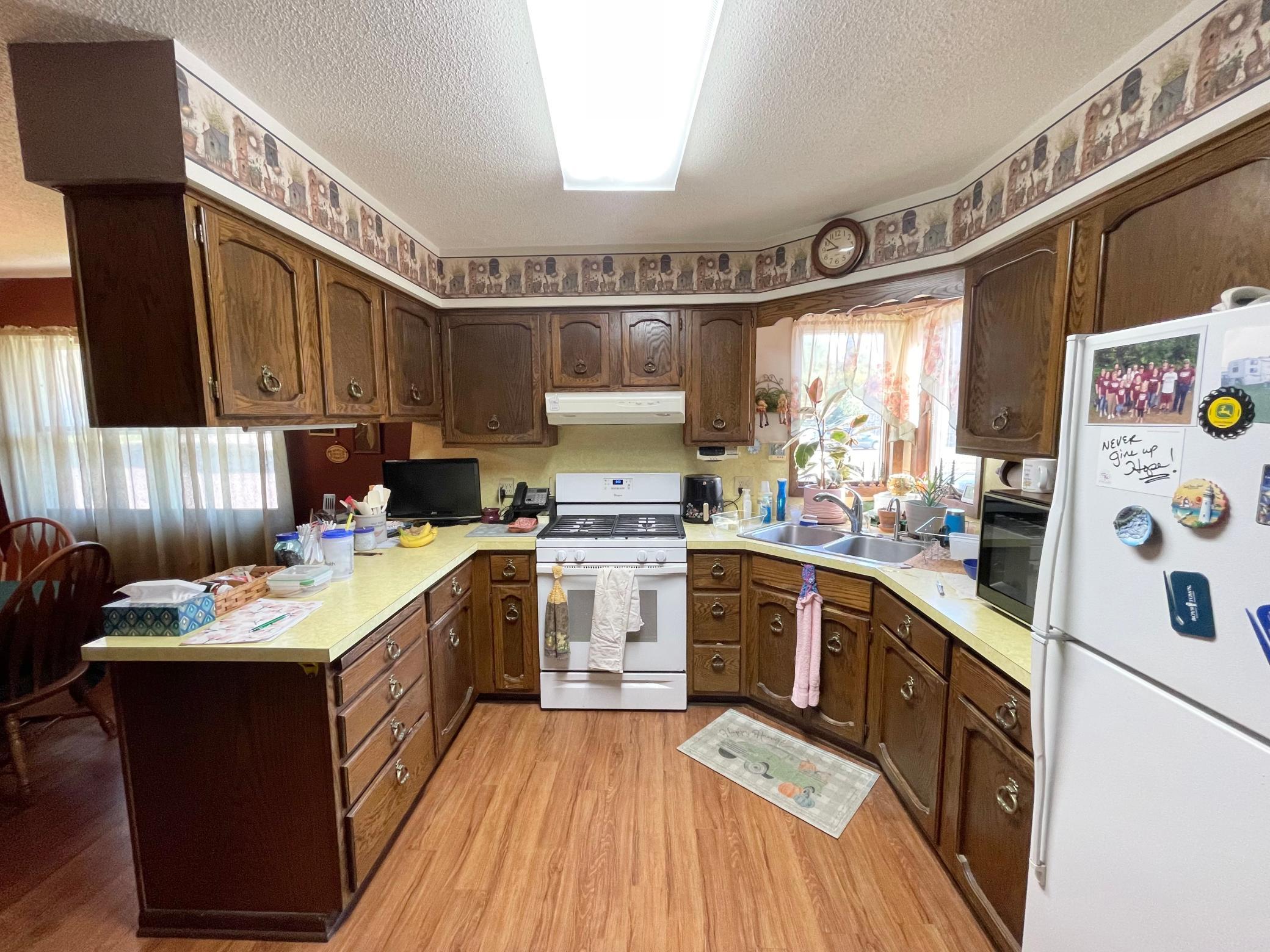 115 West Lincoln Street Springfield, MN 56087 - Photo 13 of 39