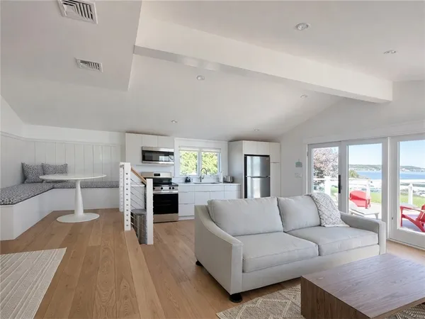 $5,000 | 193 Seaconnet Boulevard, Portsmouth, RI 02871