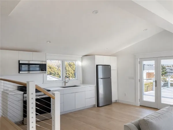 $5,000 | 193 Seaconnet Boulevard, Portsmouth, RI 02871