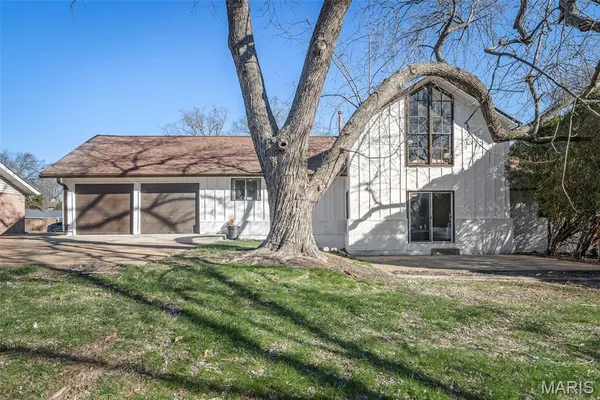 $500,000 | 500 Kingridge Drive, Ballwin, MO 63011