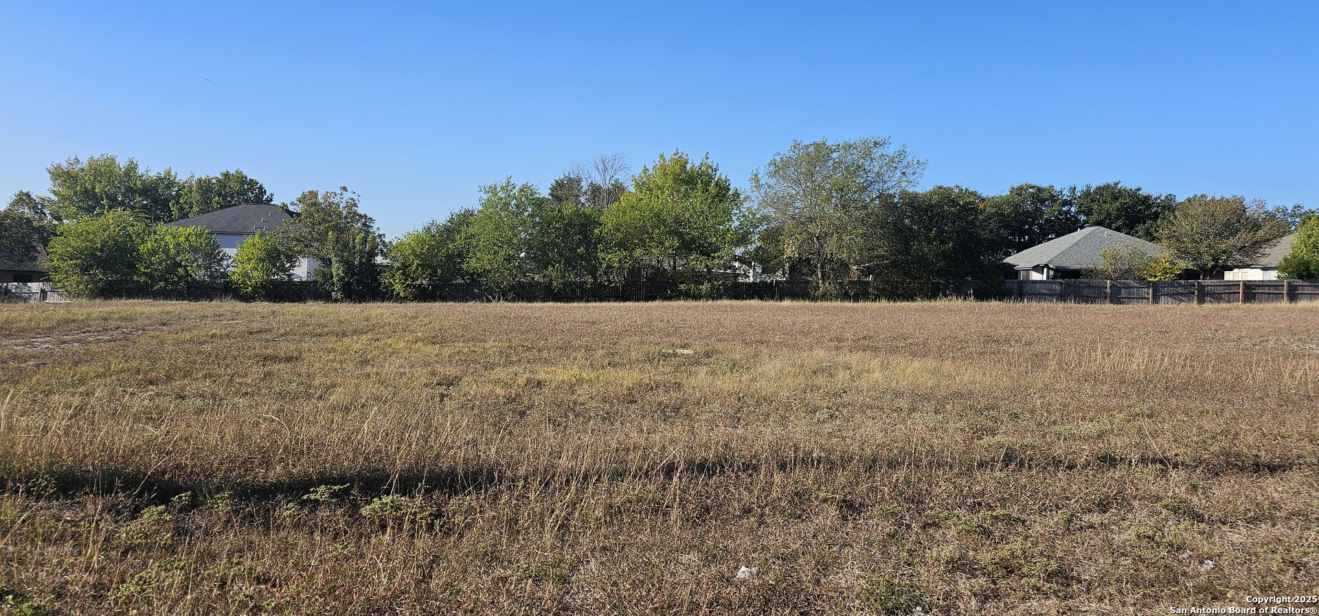 811 Toepperwein Road Converse, TX 78109 - Photo 3 of 4 a view of an outdoor space with mountain view