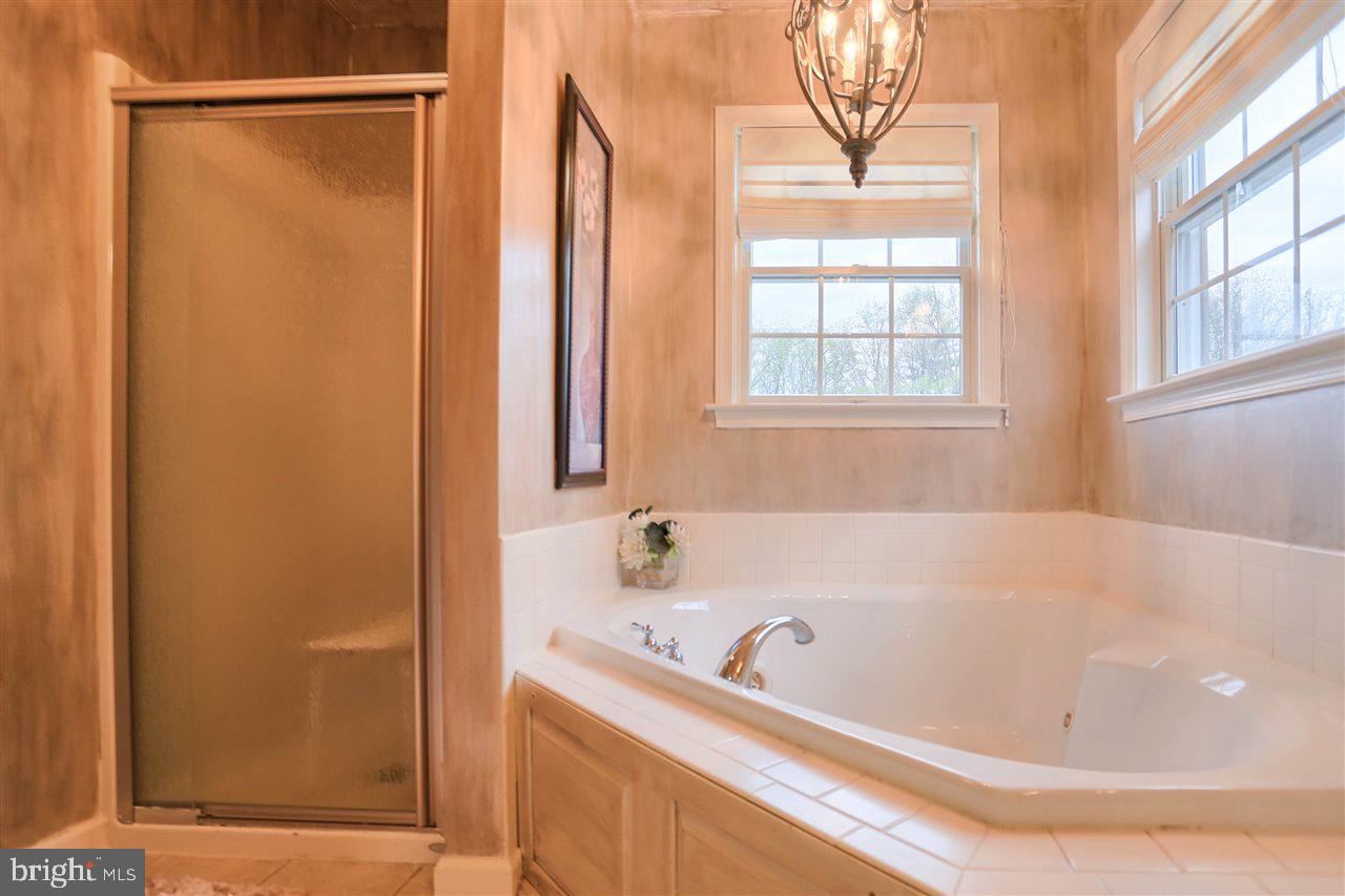 400 Deagen Road Hanover, PA 17331 - Photo 17 of 36