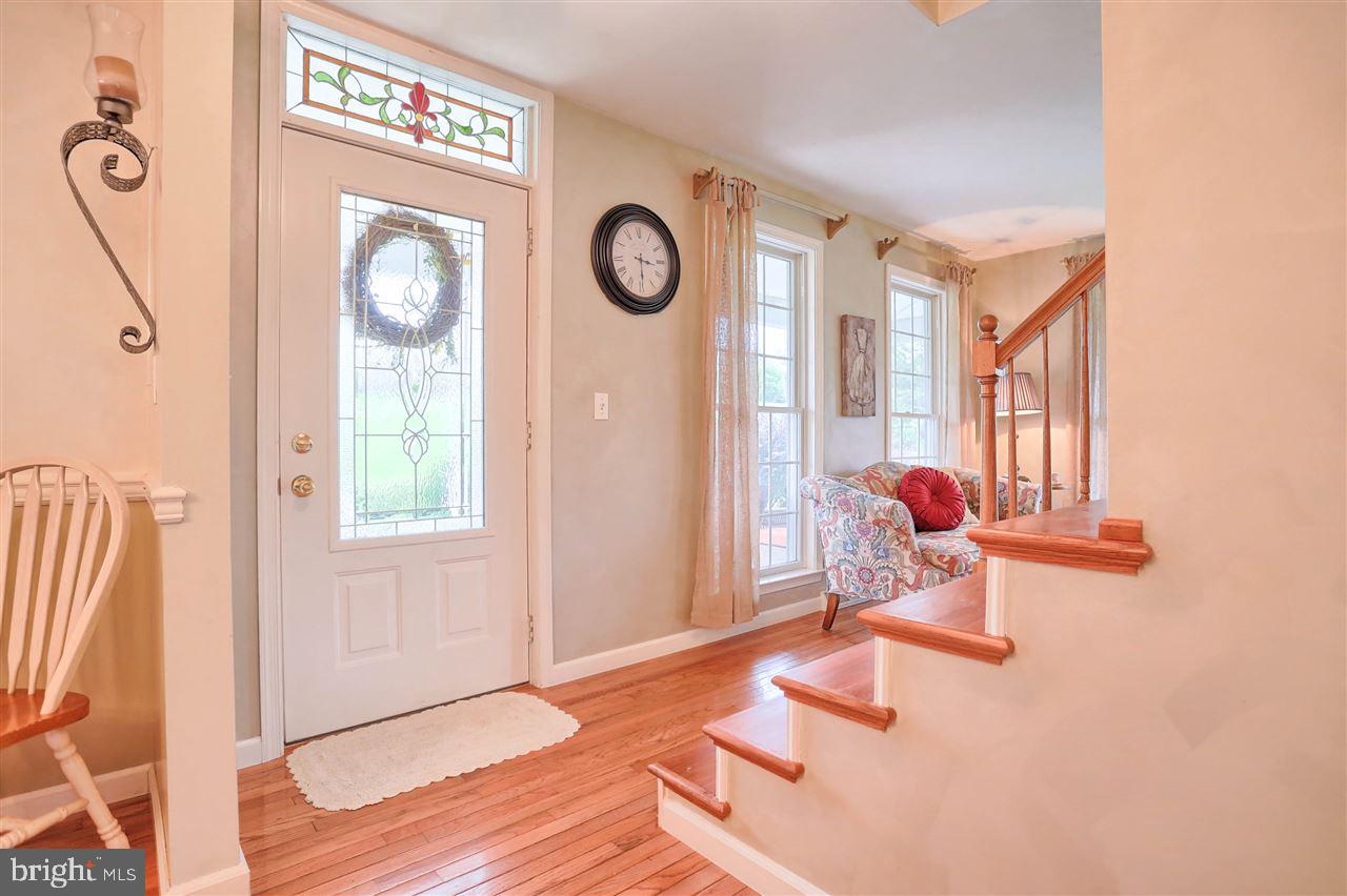 400 Deagen Road Hanover, PA 17331 - Photo 4 of 36