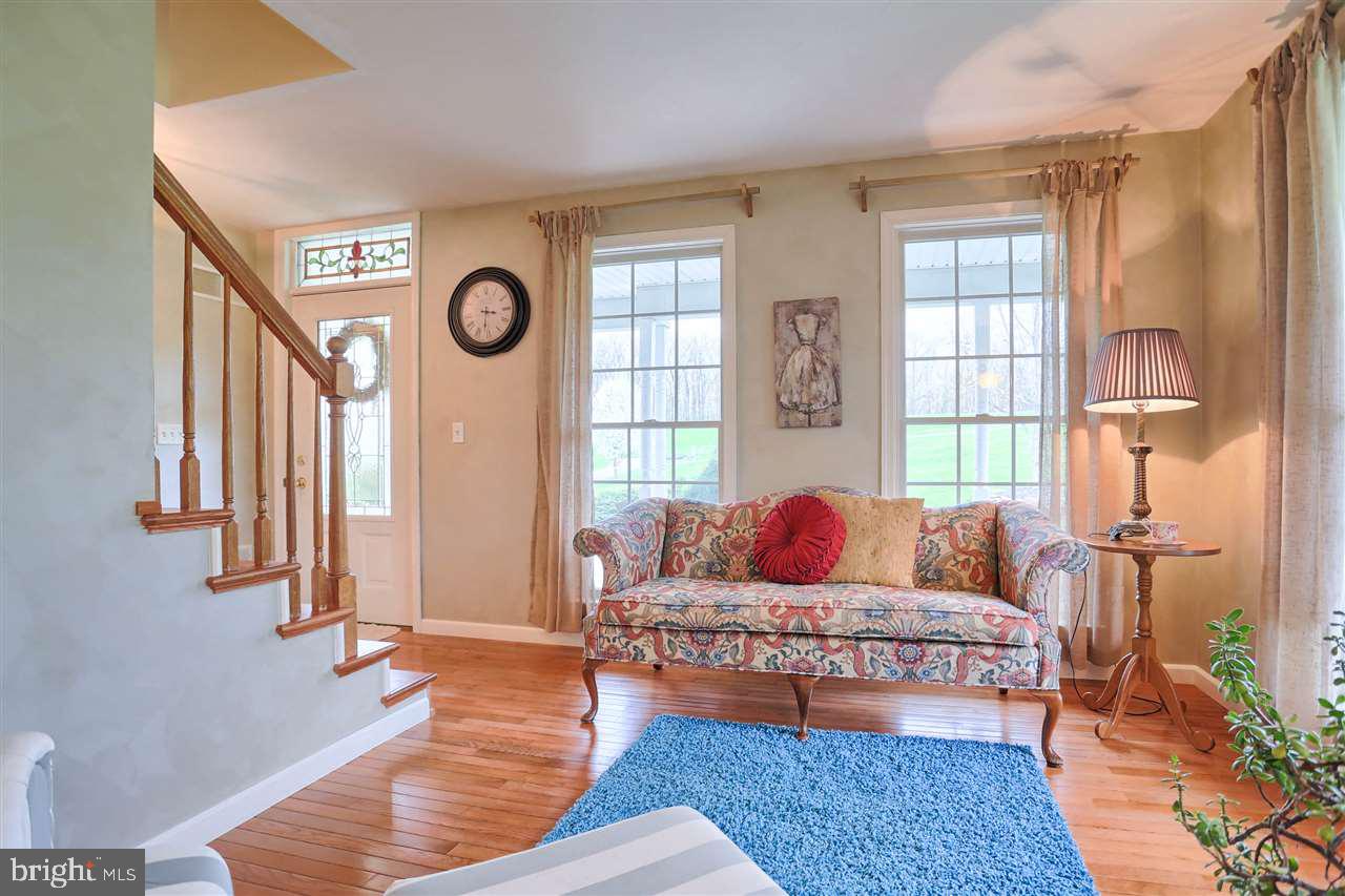 400 Deagen Road Hanover, PA 17331 - Photo 6 of 36