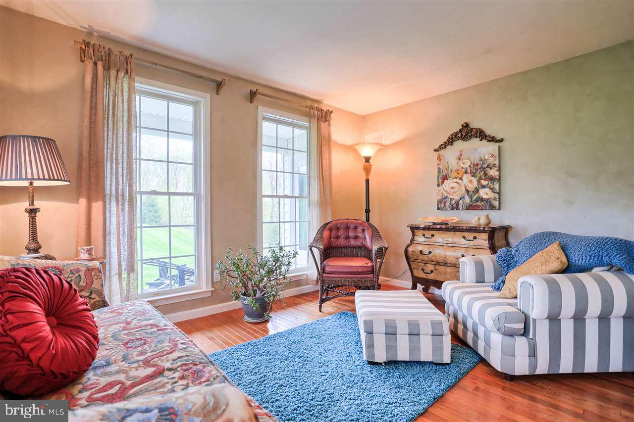 400 Deagen Road Hanover, PA 17331 - Photo 7 of 36