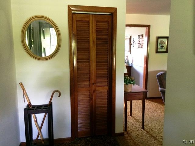 455 Willow Road Walnutport, PA 18088 - Photo 4 of 35 Gallery Image 4